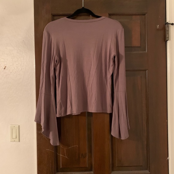 Bell sleeved long sleeve top - Picture 2 of 2